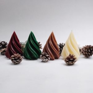 Lumânare Parfumată de Crăciun, turnată manual - Brad Spiralat