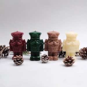 Lumânare Parfumată de Crăciun, turnată manual - Spărgător de Nuci